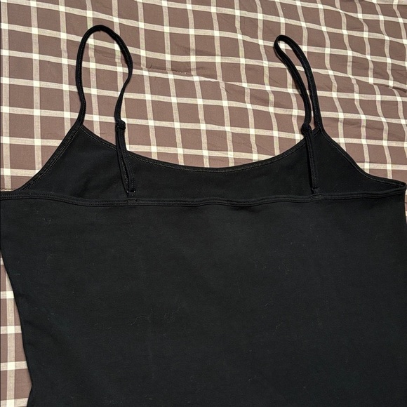 BNNW aritzia black cropped HOLD IT cami tank - Picture 5 of 5